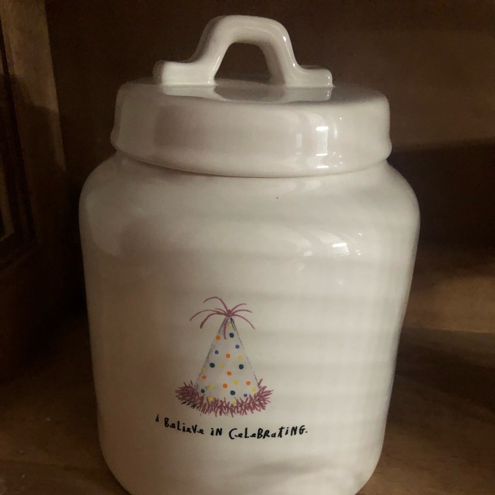 Rae Dunn large canister